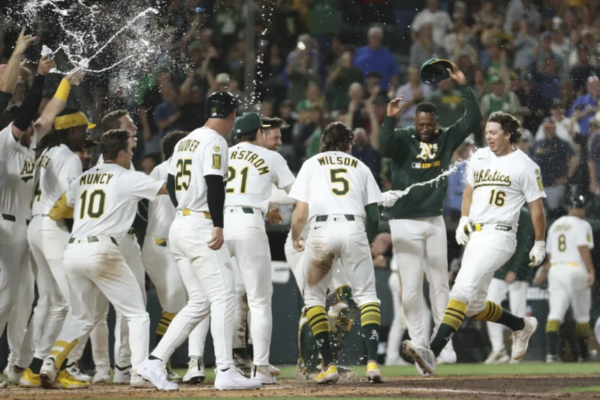 Kurtz New Hero: Jonrón in 9th Gives Victory to Athletics vs Astros