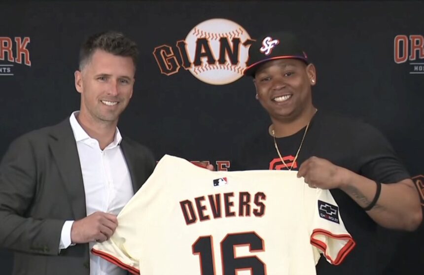 Devers debuts with the Giants: "I'll play where they need me", with Barry Bonds