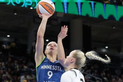 Sparks Sign Berger Due to Plum Injury; WNBA Analysis