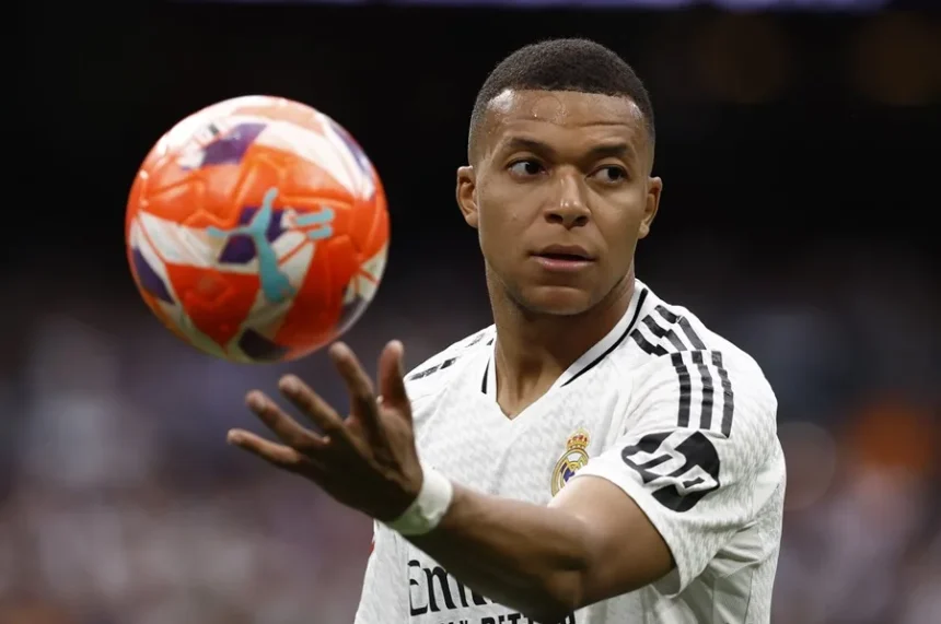 Mbappé, in doubt for Real Madrid's debut in the Club World Cup