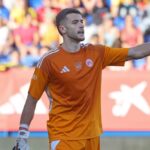 Barcelona signs Joan García: Goalkeeper arrives from Espanyol for €25M