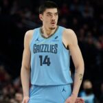 Zach Edey, of the Grizzlies, charged with reckless driving in Indiana