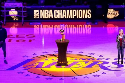 Lakers: Historic sale for $10 billion, new era of success in the NBA?