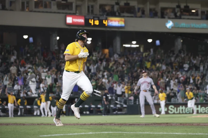 Kurtz Hero Again: Jonrón in 10th Gives Athletics Victory Over Astros