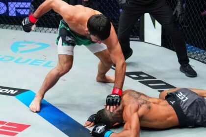 Rabadanov Destroys Lee and Advances to the PFL Lightweight Final