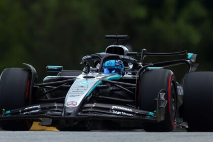 Russell leads in Austria: Verstappen close, Dunne surprises with McLaren