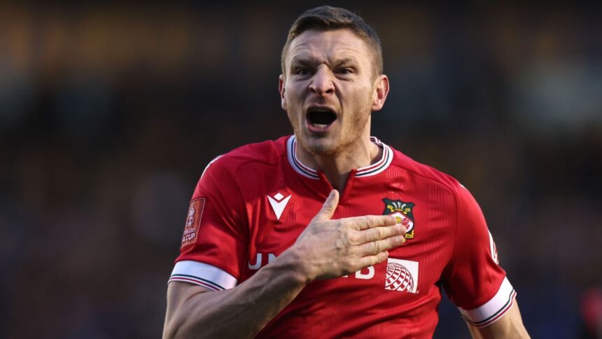 Mullin leaves Wrexham: Player's decision to secure minutes in the Championship