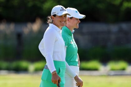 Schmelzel and Valenzuela lead the Dow Championship of Golf