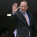 Textor Leaves Lyon: Kang Assumes Presidency After Relegation