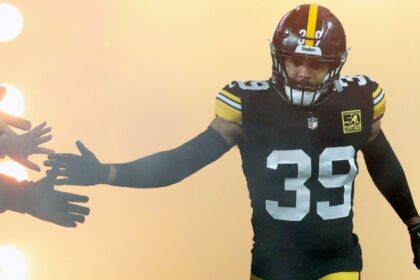 Steelers and Dolphins: NFL stars exchange, End of the era?