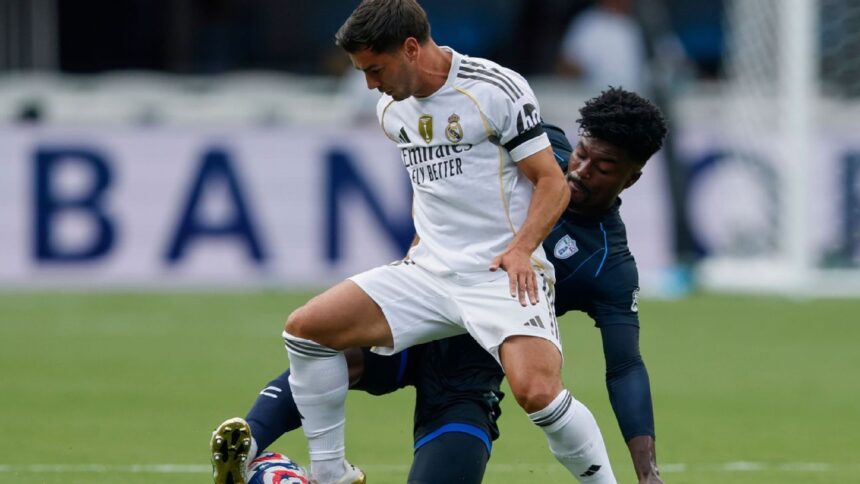 Carvajal offers himself to Xabi: "I will play where Real Madrid needs me"