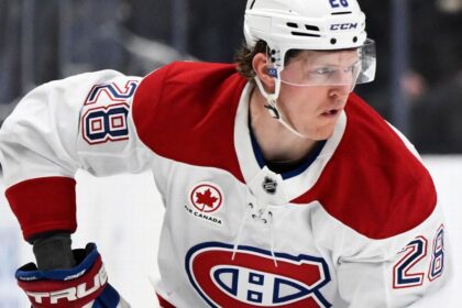 Flyers secure Dvorak: Center signs for 1 year and $5.4M