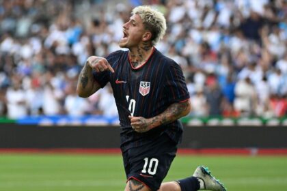 Bright Moon: Double drives US to Gold Cup final