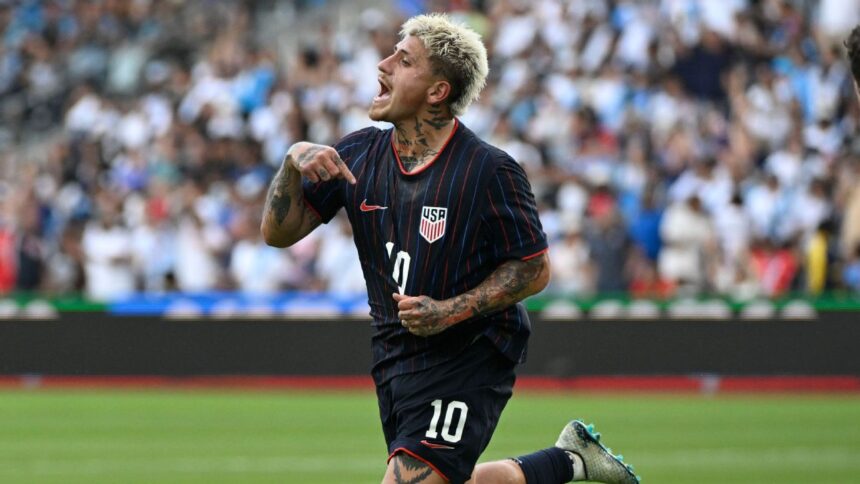 Bright Moon: Double drives US to Gold Cup final