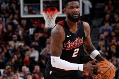 Deandre Ayton signs with Lakers: Luxury reinforcement for the paint