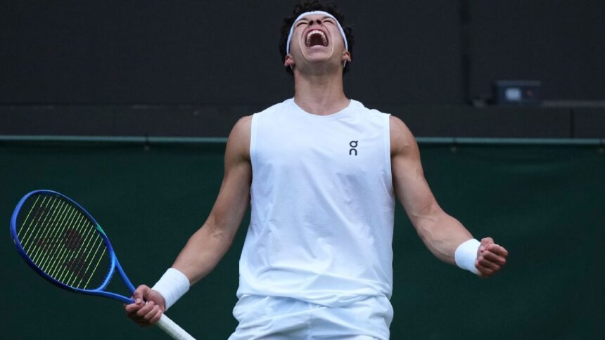Shelton Advances at Wimbledon: Young American Promise in the Round of 16