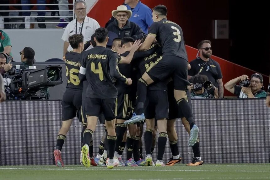 Mexico vs. USA: Gold Cup Final with Aguirre vs. Pochettino