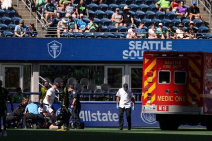 Frei, Sounders goalkeeper, leaves in an ambulance after collision; draw against Crew