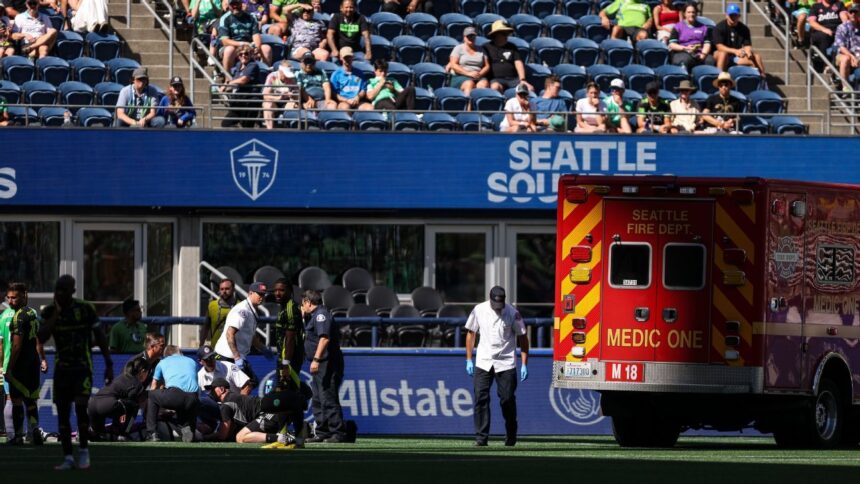 Frei, Sounders goalkeeper, leaves in an ambulance after collision; draw against Crew 1 Frei, Sounders goalkeeper, leaves in an ambulance after collision; draw against Crew