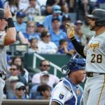 Pham breaks 30-inning scoreless streak: HR drives in Pirates