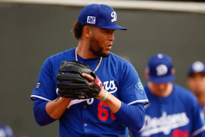 Dodgers Promote Julián Fernández to Roster: Dominican Reliever to the Bullpen