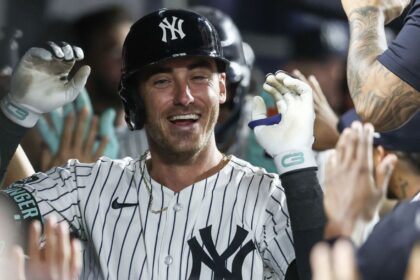 Bellinger EXPLODES: 3 HRs and Yankees CRUSH Cubs, 5th Straight Victory