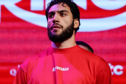 Sheeraz Demolishes Berlanga: TKO in the 5th Round Knocks Out in New York