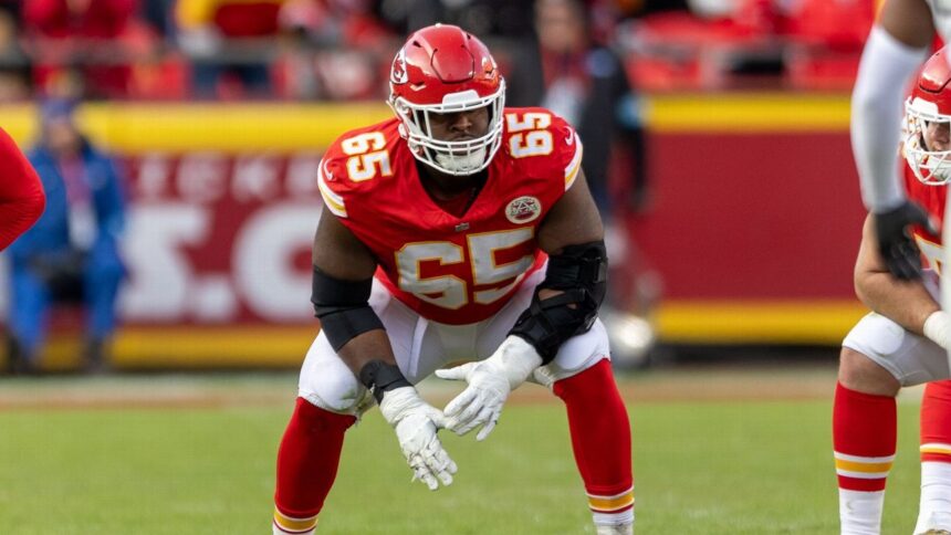 Trey Smith, Chiefs guard, signs record contract: The highest paid in the NFL