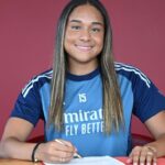 Arsenal breaks record: Olivia Smith, star signing for a million-dollar figure