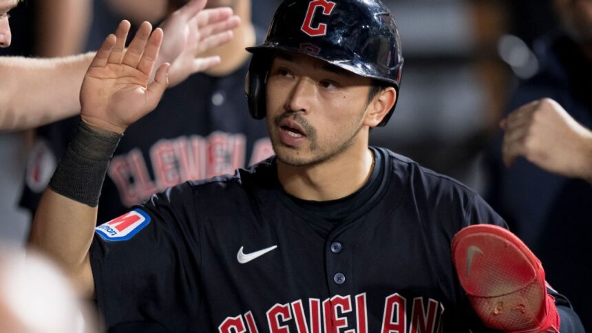 Kwan, out of the Guardians' lineup due to wrist pain