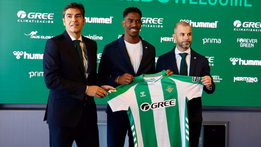 Junior Firpo Returns to Betis: "I will give 200%" with Ambition and Experience