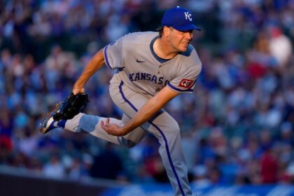 Rich Hill, 45 years old, pitches with Royals: The oldest veteran in MLB.