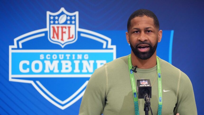 Browns: Four quarterbacks on the roster? Berry opens the door