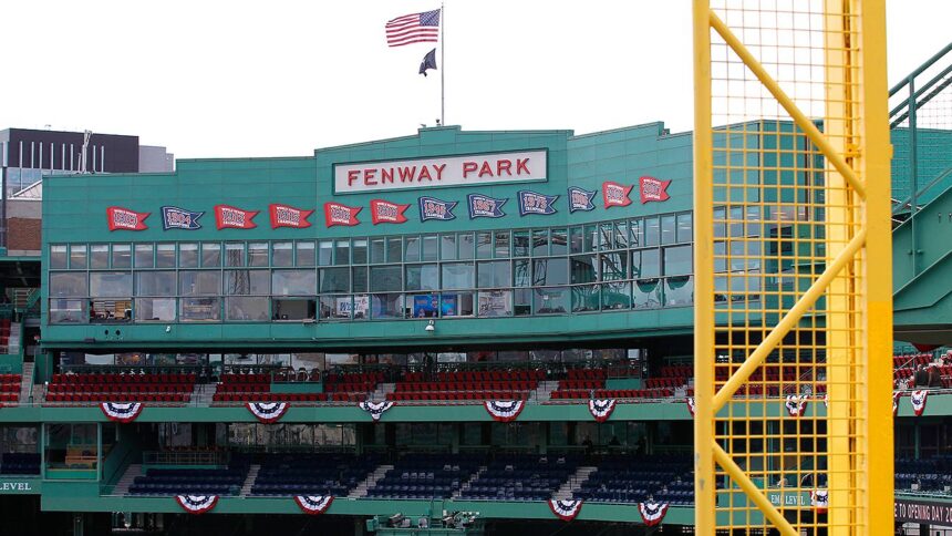 Strike at Fenway: Concessions workers protest during Red Sox-Dodgers series