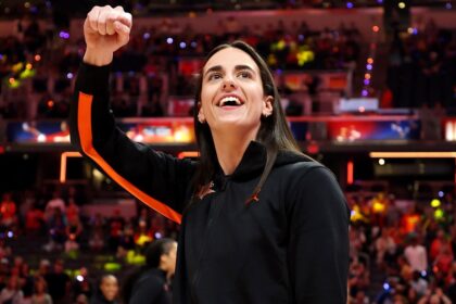 Clark Breaks Record: Autographed Rookie Card Fetches $660K at WNBA Auction