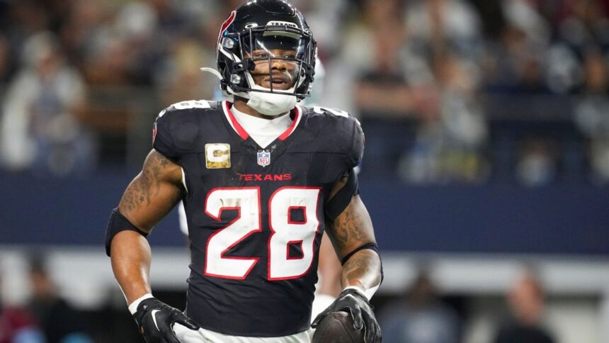 Texans RB Mixon, Out for the Majority of the Preseason Due to Injury
