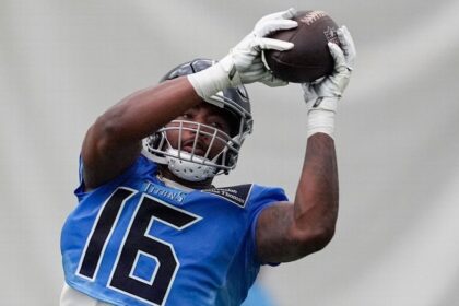 Titans' Burks Suffers Fracture: Concern in Nashville for Receiver