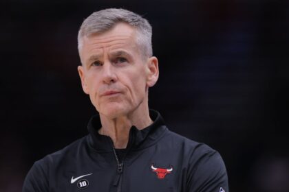Donovan Extends His Contract with the Bulls: Details and Analysis