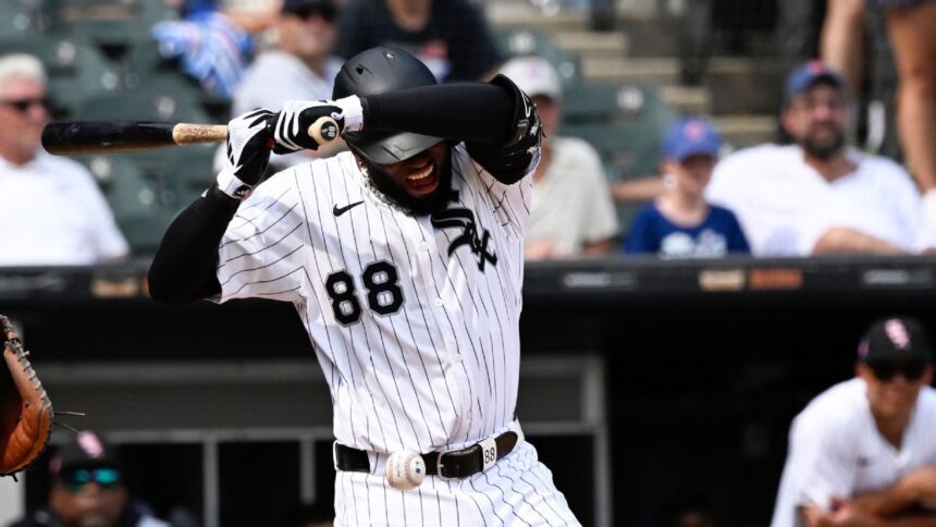 Robert Jr. hit by 101 mph fastball on return; White Sox on alert