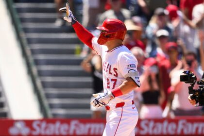 Trout Conquers 1,000 RBIs with Epic Home Run: Angels Legend Makes History