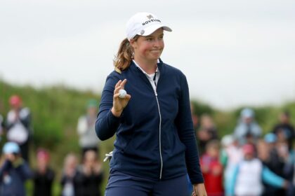 Lottie Woad conquers Scottish Open in professional debut ¡21 under par!