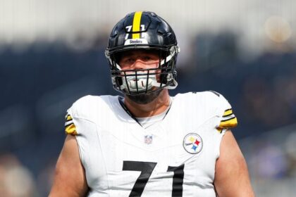 Commanders' Lineman Nate Herbig Announces Retirement from the NFL