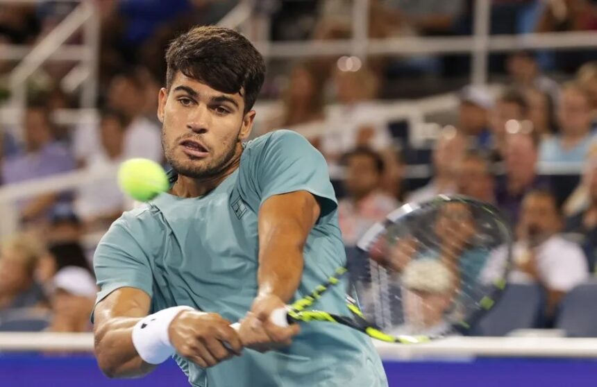 Alcaraz and Sinner into Cincinnati Quarterfinals; Sabalenka Stops Bouzas