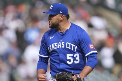 Estévez leads in saves, Ferrer rescues, and Soto blanks: MLB on fire
