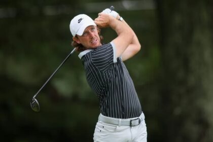 Fleetwood breaks curse and climbs to golf's world top 6