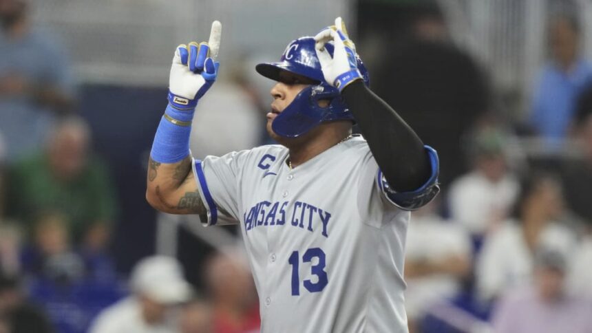 Salvador Pérez: 300 HR and 1000 RBI, MLB legend catcher with Royals