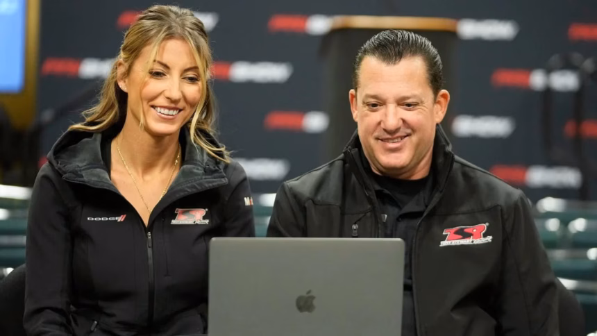 Tony Stewart will compete with his wife in the 2026 NHRA season