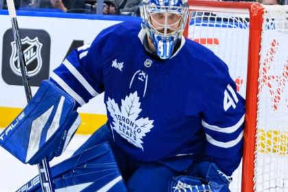 Stolarz re-signs with Maple Leafs: 4 years and $15M, key in goal