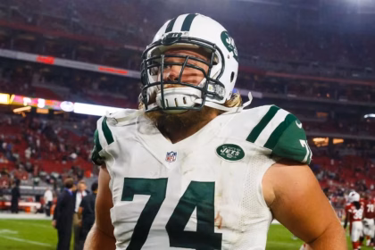Nick Mangold, Ex-Jets, Needs Kidney Transplant: Appeals to Community