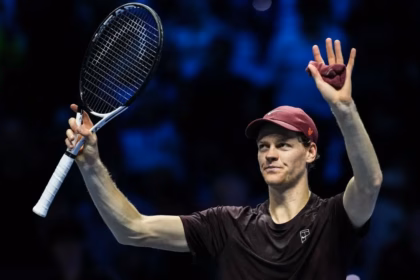 Sinner advances to ATP Finals semis after defeating Zverev